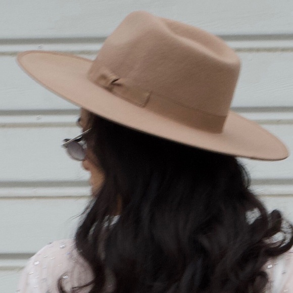 Cult Classic Hat in Grey - Picture 7 of 9